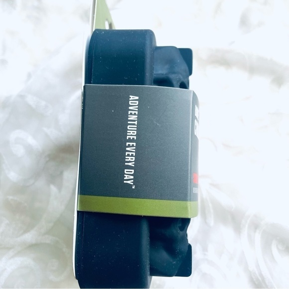 NWT Foster & Rye Skull Ice Molds (4) โ Silicone Ice Trays ๐ง๐ Halloween - Picture 4 of 8